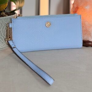 NEW 🩵 ANN KLEIN slim bifold Elegant light Blue Wristlet Clutch women’s Wallet.